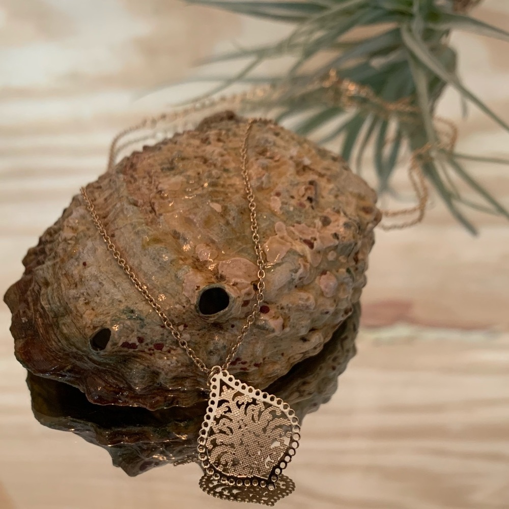 💠✨NEW✨ Dainty Mandala Necklace